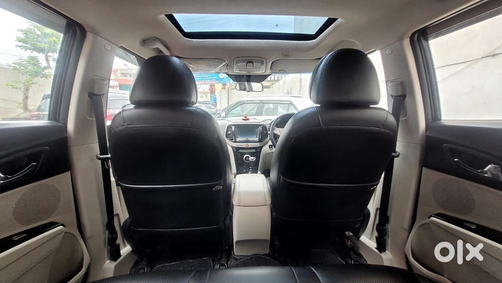 Mahindra Xuv300 W8 Option Diesel, 2023, Diesel