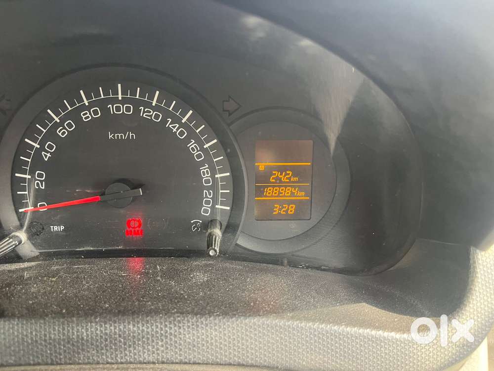 Maruti Suzuki Swift Dzire Lxi Option, 2017, Cng & Hybrids