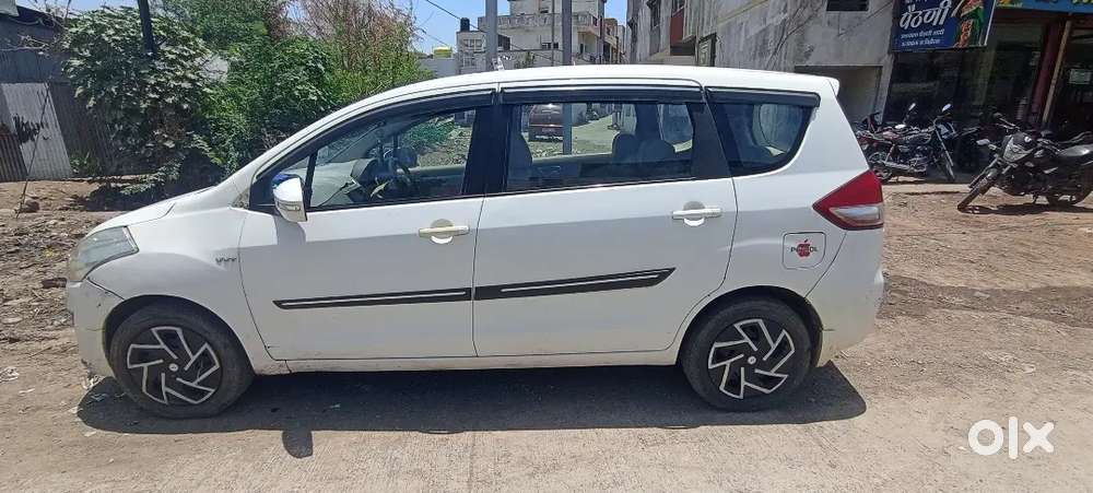 Maruti Suzuki Ertiga 2014 Petrol 80000 Km Driven