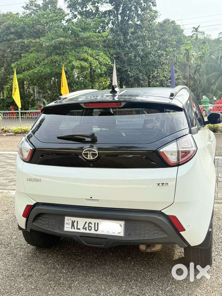 Tata Nexon 1.2 Revotron Xza Plus Dualtone, 2019, Petrol