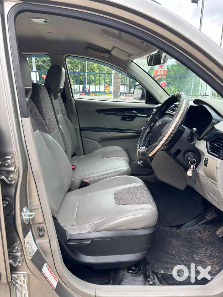 Mahindra Kuv 100 Mfalcon G80 K4, 2017, Petrol