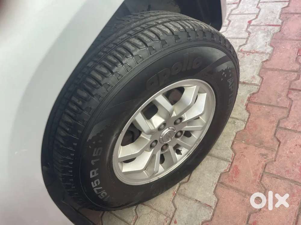 Mahindra Tuv 300 2017 Diesel 70000 Km Driven