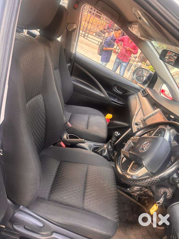 Toyota Innova Crysta [2020-ongoing] 2.4 Gx 7 Str, 2022, Diesel