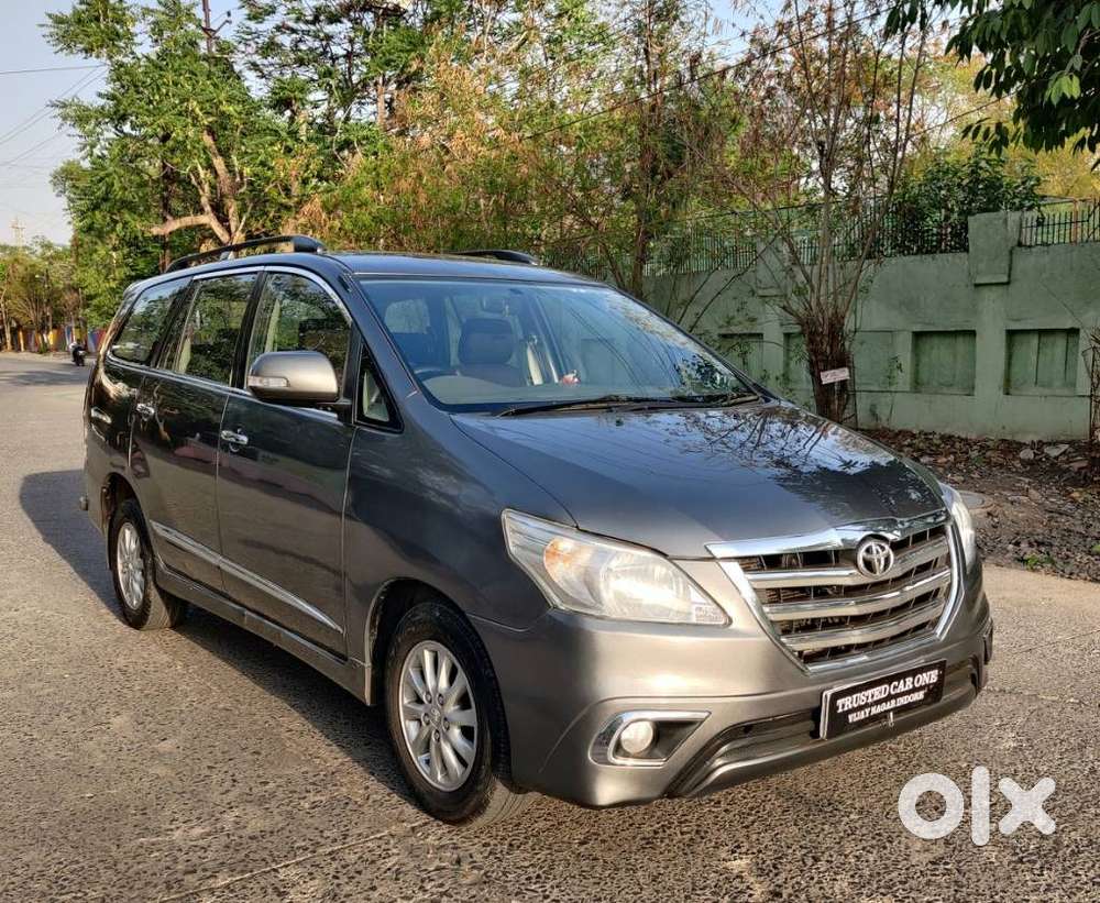 Toyota Innova 2.5 V 8 Str, 2014, Diesel