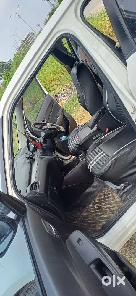 Maruti Suzuki Swift 2023 Petrol 7218 Km Driven