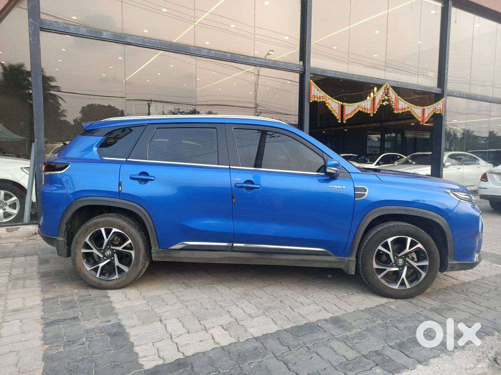 Toyota Urban Cruiser Hyryder, 2023, Petrol