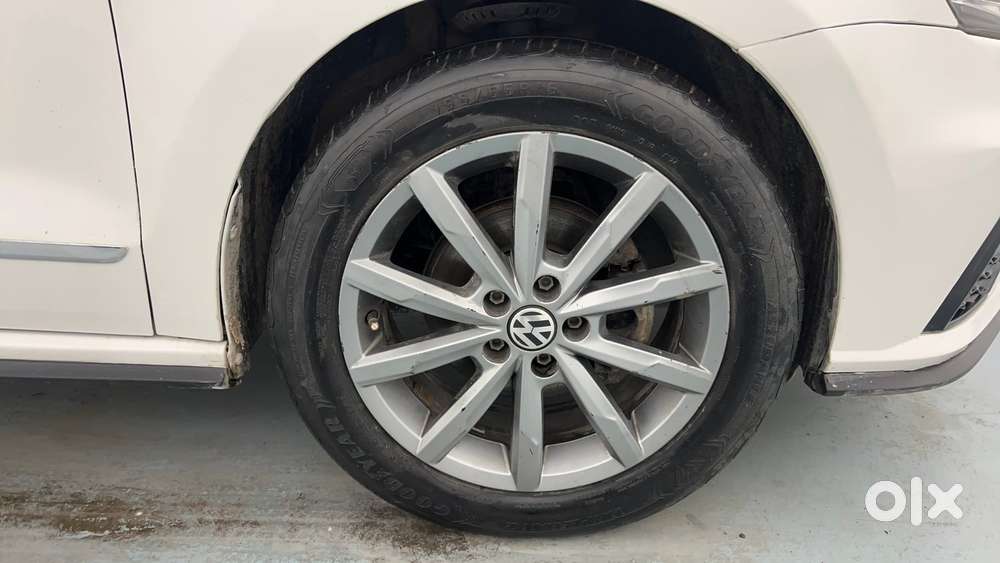 Volkswagen Vento 1.6 Highline, 2021, Petrol