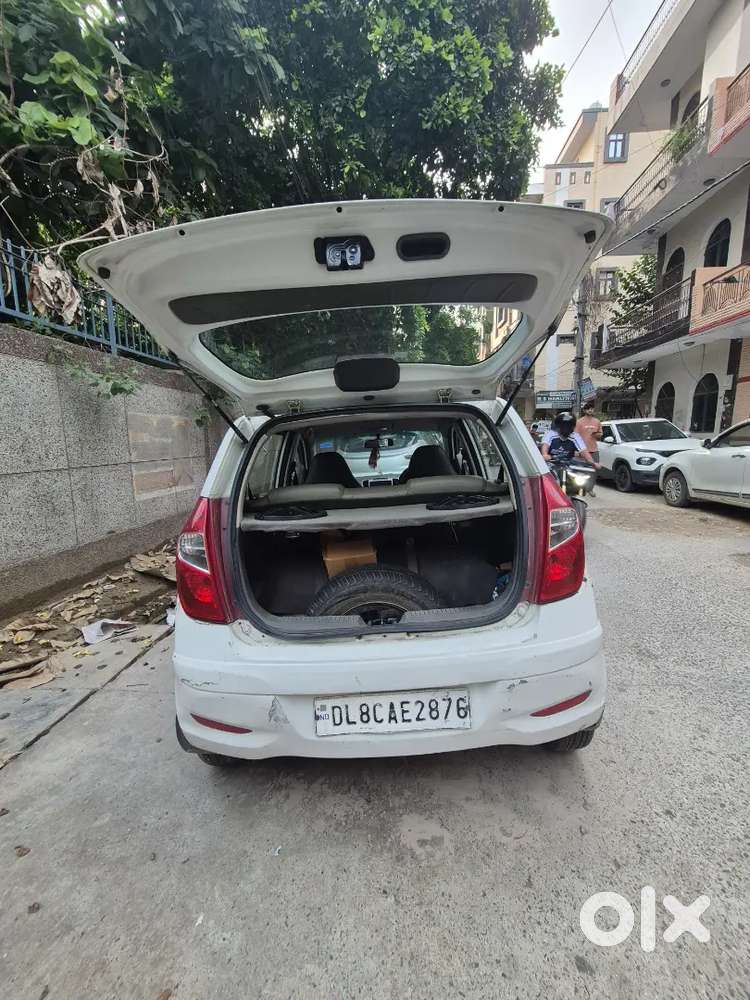 Hyundai I10 2014 (cng On Paper)