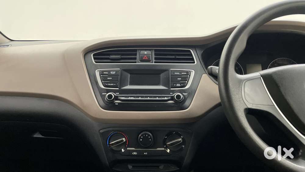 Hyundai Elite I20 1.2magna Executive At, 2018, Petrol