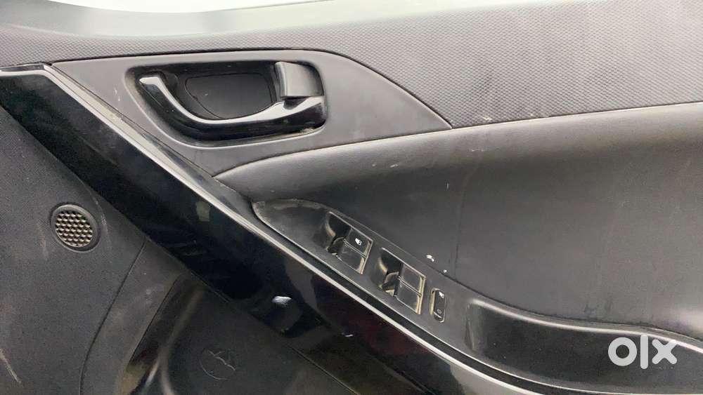 Tata Nexon 1.2 Revotron Xz Plus (l) Dark Edition, 2022, Petrol