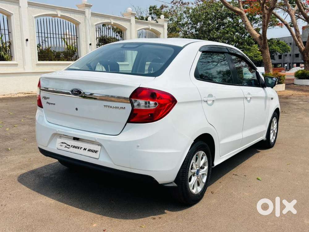 Ford Aspire Titatinium Blu Ti-vct, 2015, Petrol