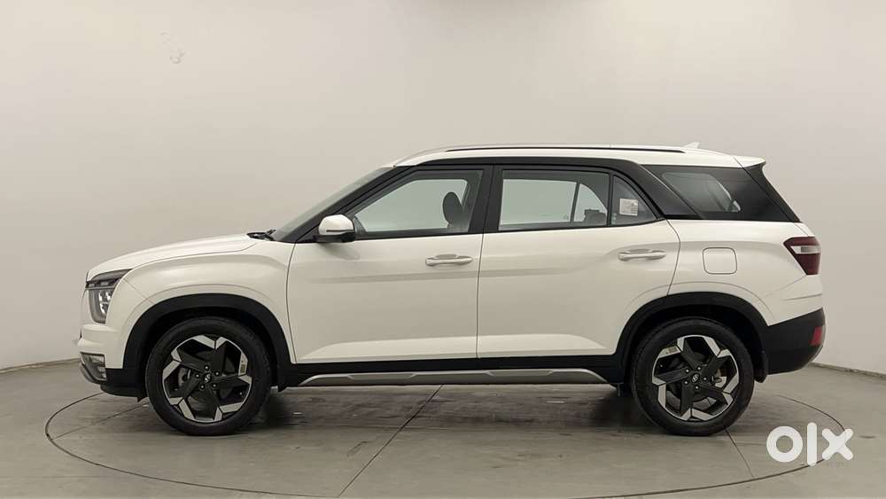 Hyundai Alcazar Platinum, 2022, Petrol