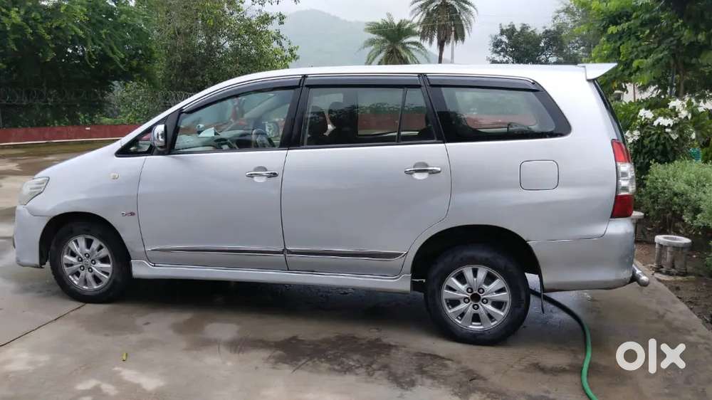 Toyota Innova 2011 Diesel 94580 Km Driven