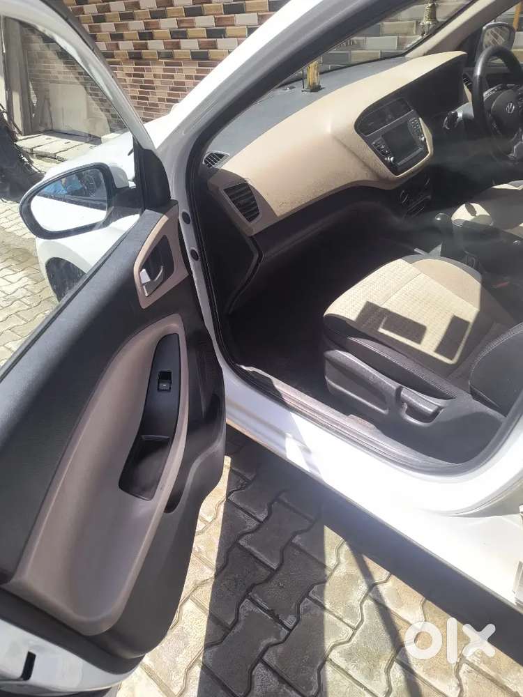 Hyundai Elite I20 2020 Petrol 22000 Km Driven