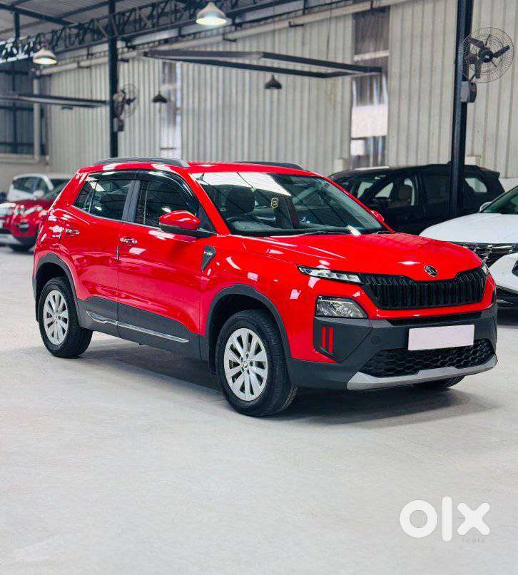 Skoda Kylaq Signature Plus, 2025, Petrol