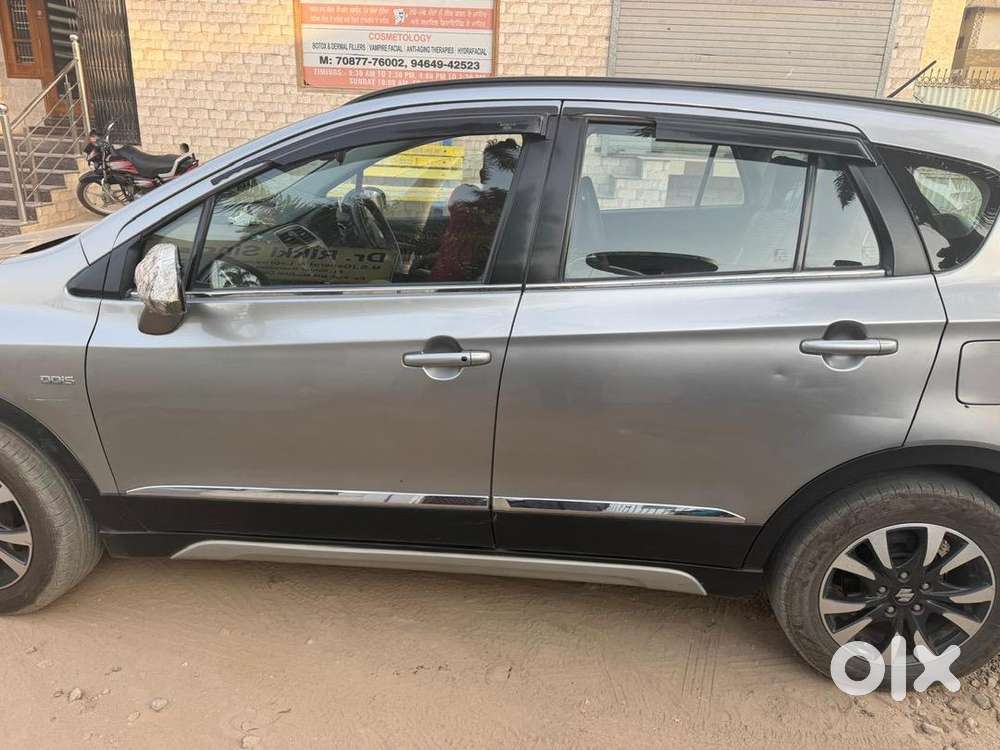 Maruti Suzuki S-cross 2017 Diesel Well Maintained