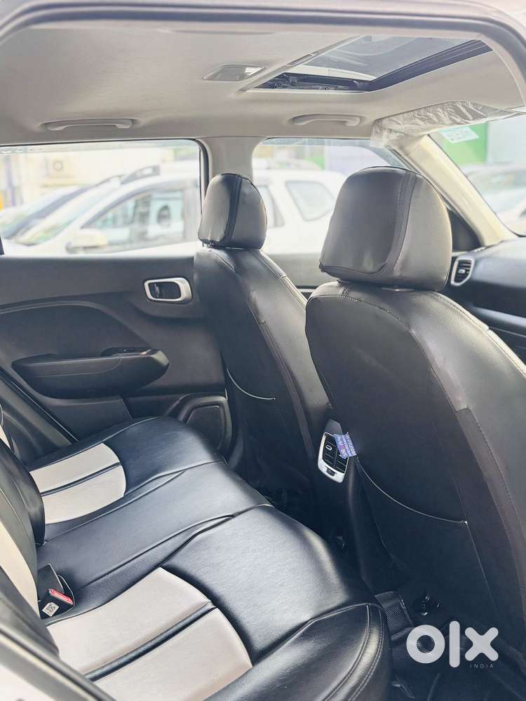 Hyundai Venue 1.0 Sx (o) Turbo Dct Dual Tone, 2019, Petrol