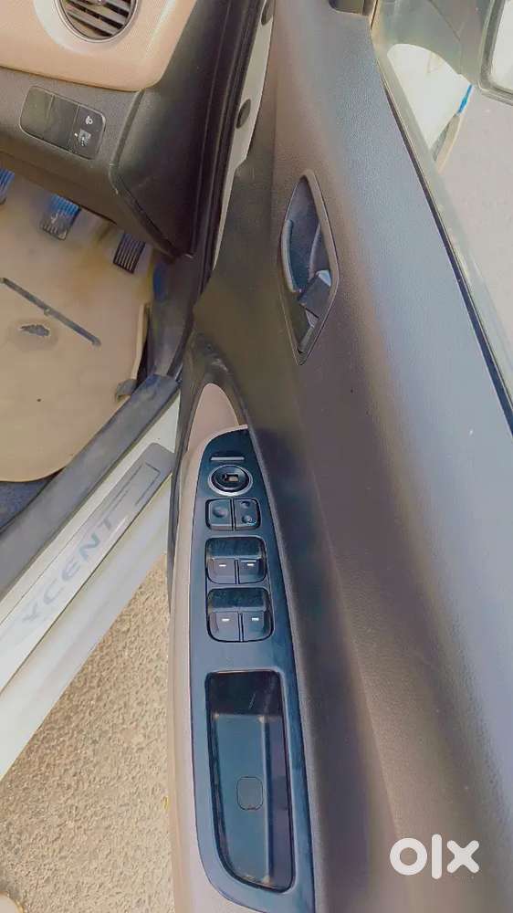 Hyundai Xcent Celebration 2016 With 160000 Km Driven