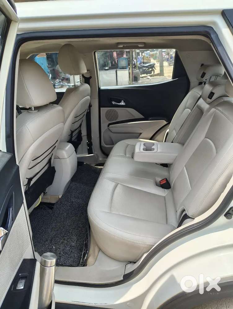 Mahindra Xuv300 2021 Petrol Well Maintained