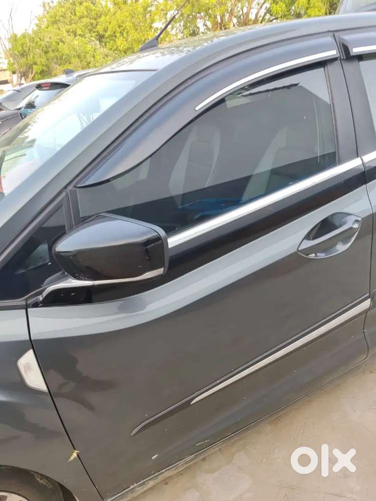 Tata Altroz Xz Icng 2023