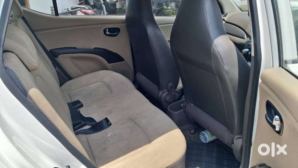 Hyundai I10 Asta At, 2011, Petrol