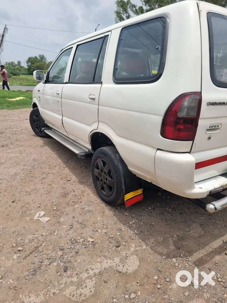 Chevrolet Tavera Diesel 2014 Third Owner