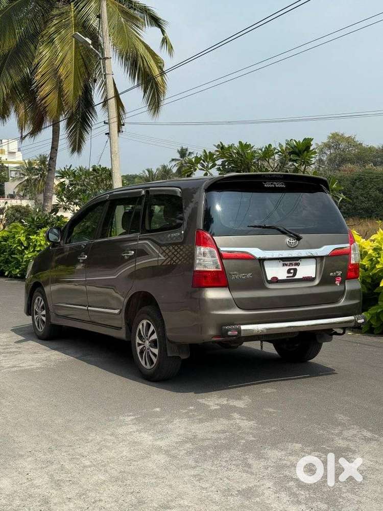 Toyota Innova 2.5 Z Diesel 7 Seater Bs Iv, 2015, Diesel
