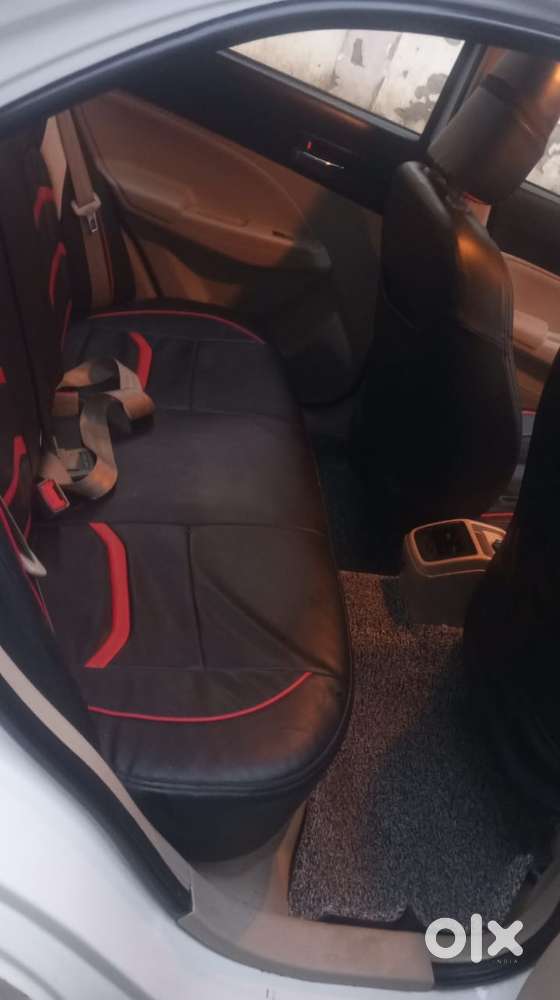 Maruti Suzuki Dzire 1.2 Vxi, 2023, Petrol