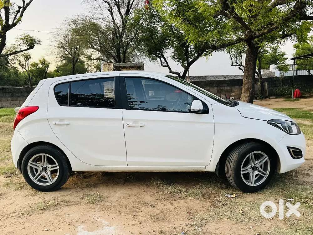 Hyundai I20 2013 Petrol Well Maintained