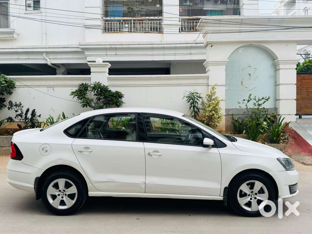 Skoda Rapid 1.0 Ambition Tsi At, 2017, Diesel