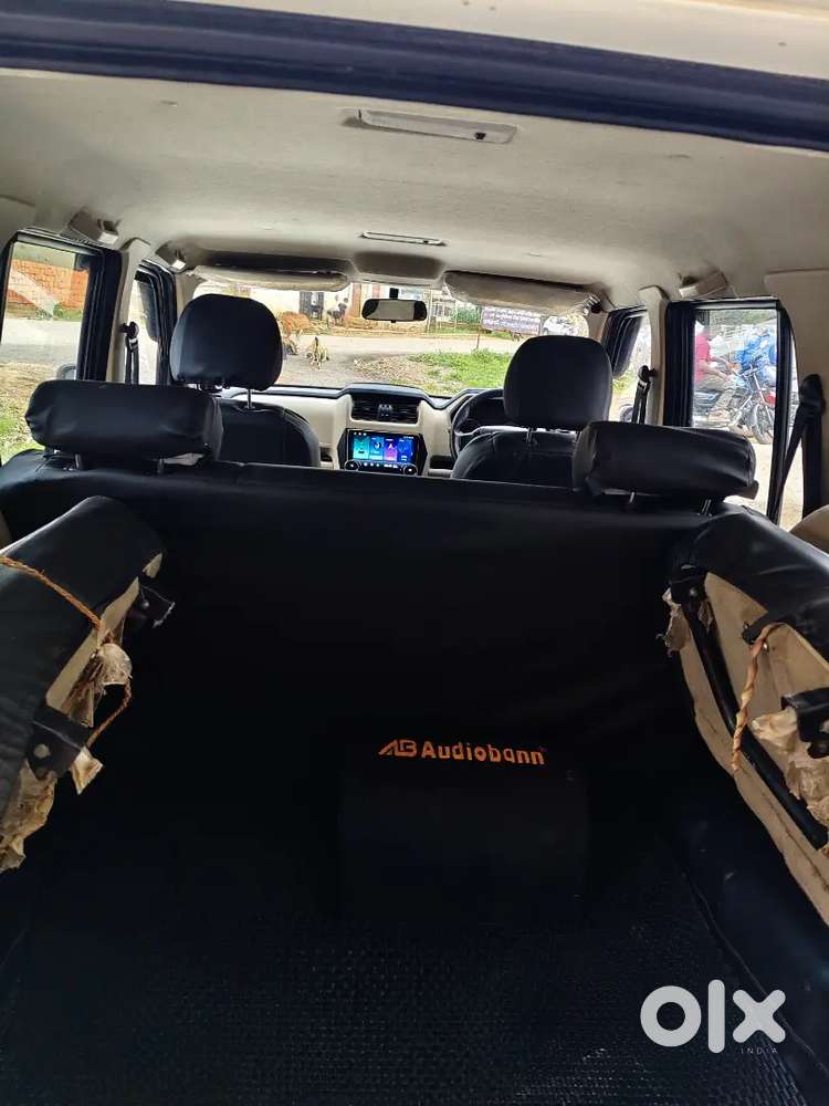 Mahindra Scorpio Classic 2022( October )diesel Manual Year 9 Seater