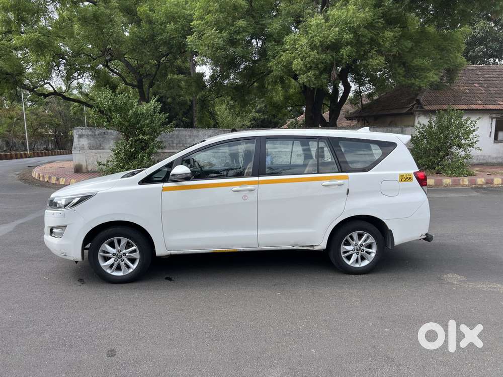 Toyota Innova Crysta 2.4 G Mt 7 Str, 2018, Diesel