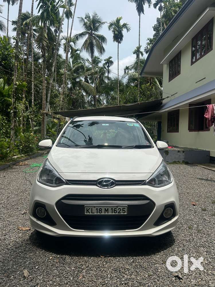 Hyundai Grand I10 Sportz Petrol 2014