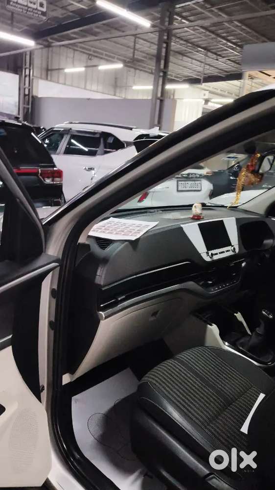 Kia Carens 2024 Petrol 16000 Km Drive