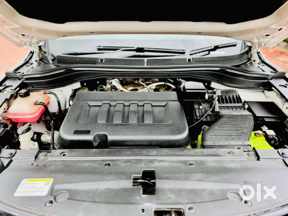 Mahindra Xuv700 2.2 Ax 5 Diesel At 7 Str, 2023, Diesel