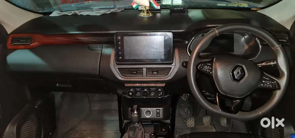 Renault Kiger Turbo (top Model)
With Life Time Tax