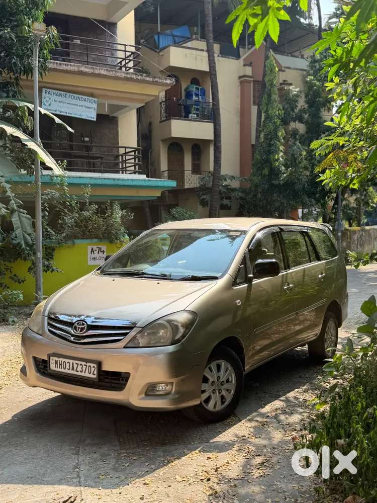 Toyota Innova Vx 7 2011