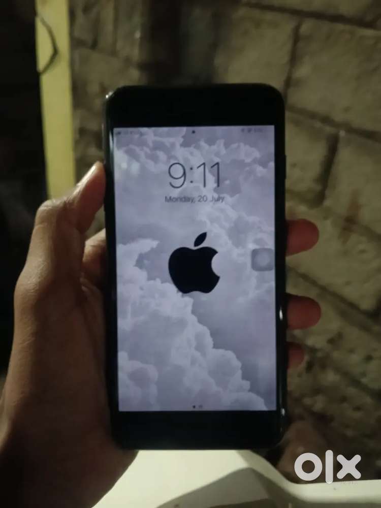 I phone 7 plus 128gb battery health 79 good condition box available