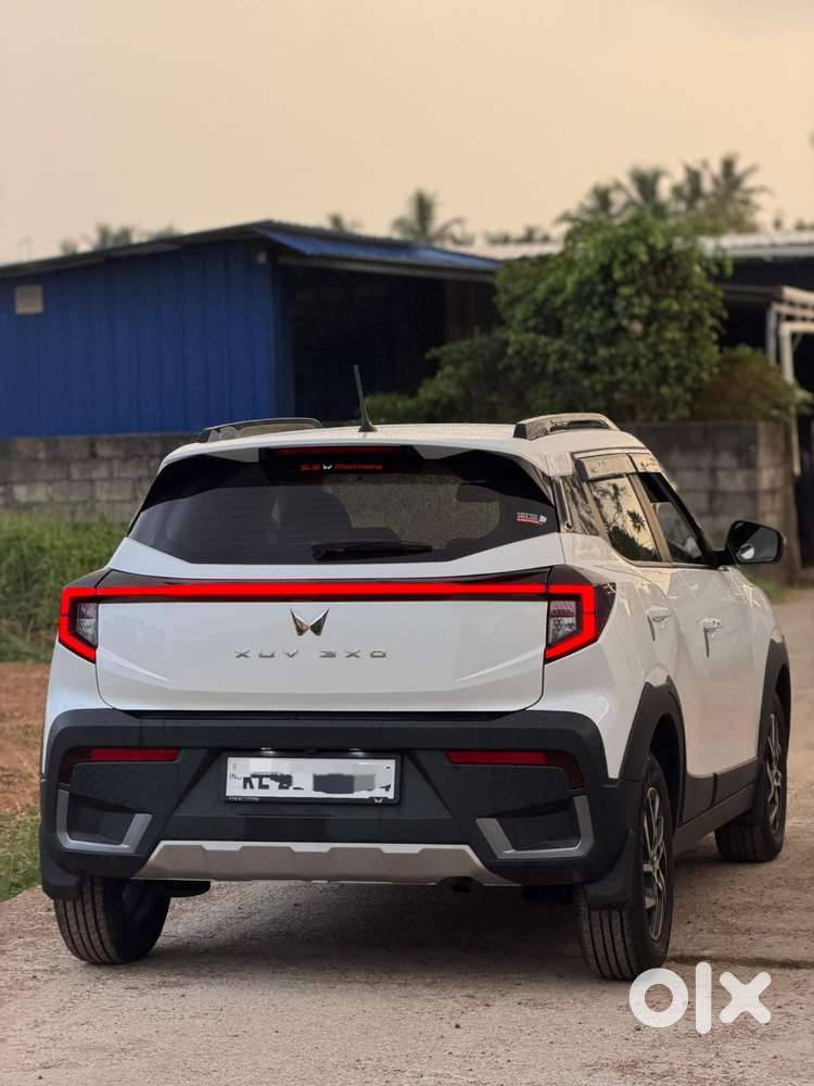 Mahindra Xuv 3xo Ax5l 1.2 Petrol At, 2025, Petrol