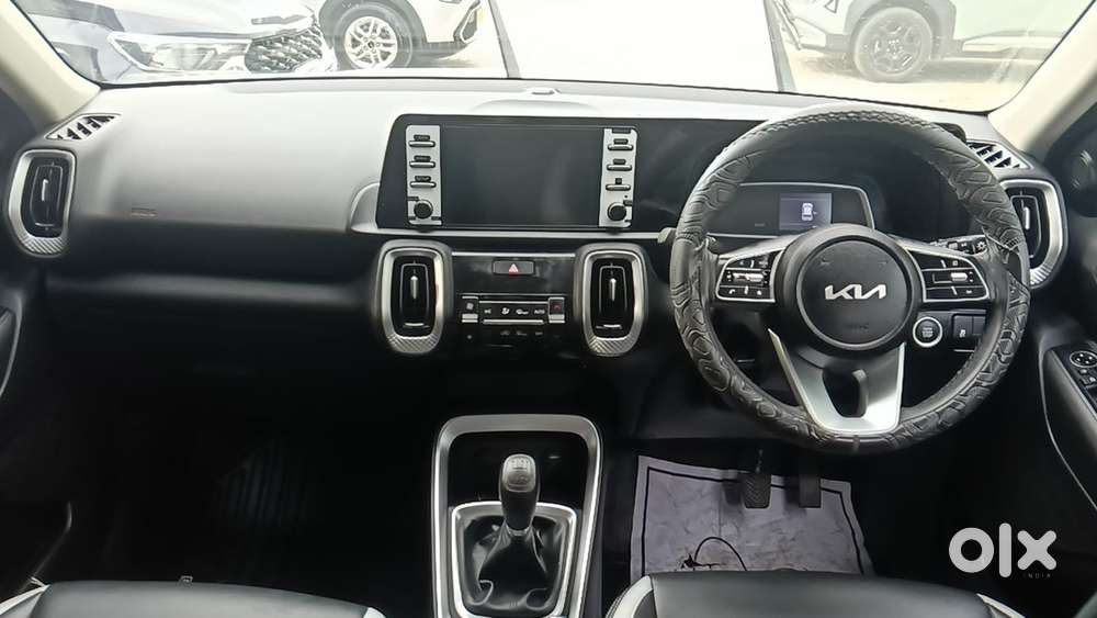 Kia Sonet 2023 Petrol Well Maintained