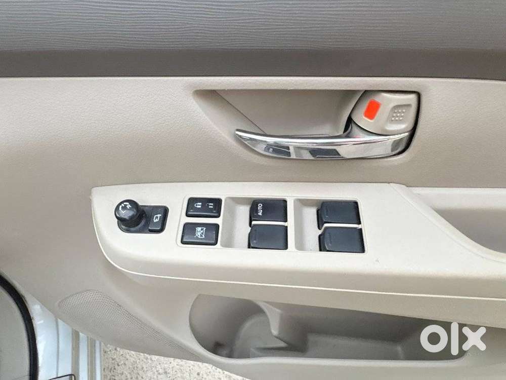 Maruti Suzuki Ertiga 1.5 Vxi Shvs, 2019, Petrol
