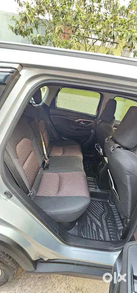 Maruti Suzuki Grand Vitara 2024 Petrol Well Maintained