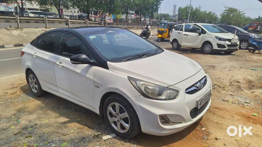 Hyundai Verna Fluidic 2013