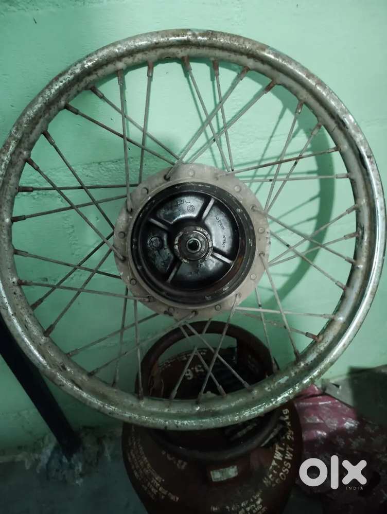 Splendor spoke wheel
