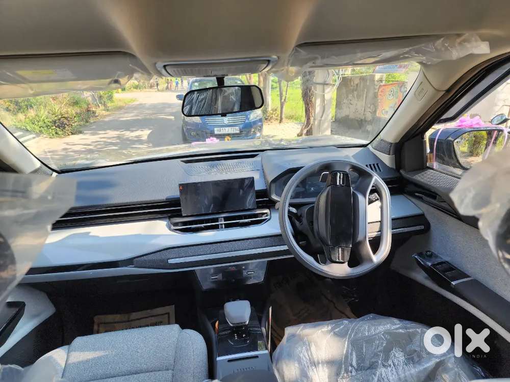 Tata Sierra Dca Pure, Petrol Variant 1100 Km Driven Munnar Mist Color