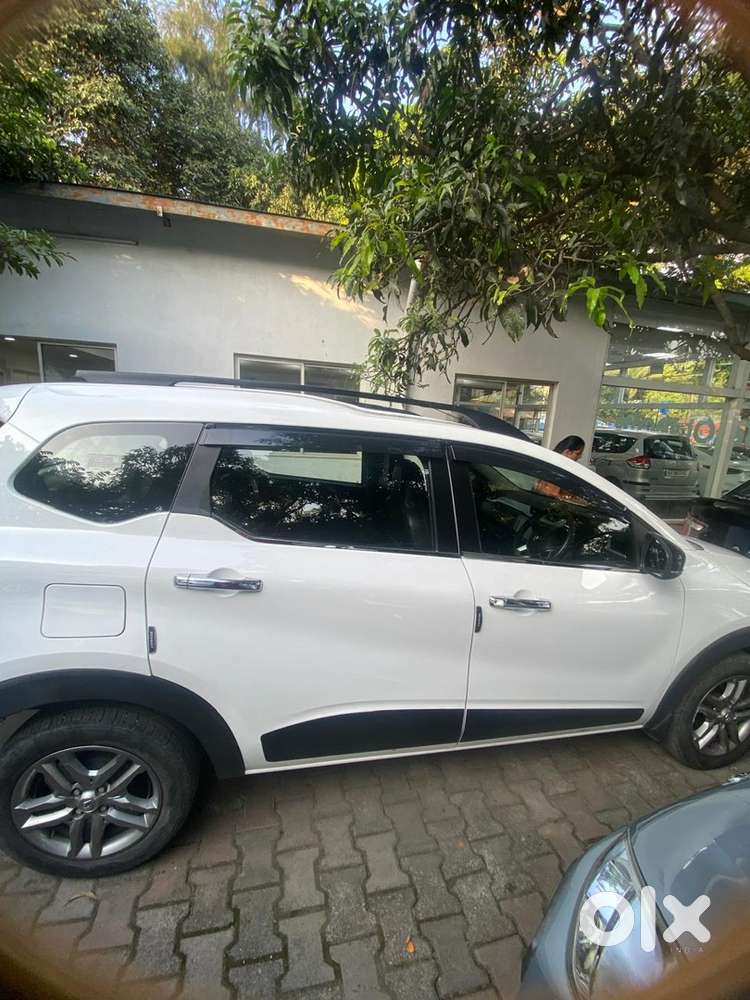 Renault Triber Petrol 2001