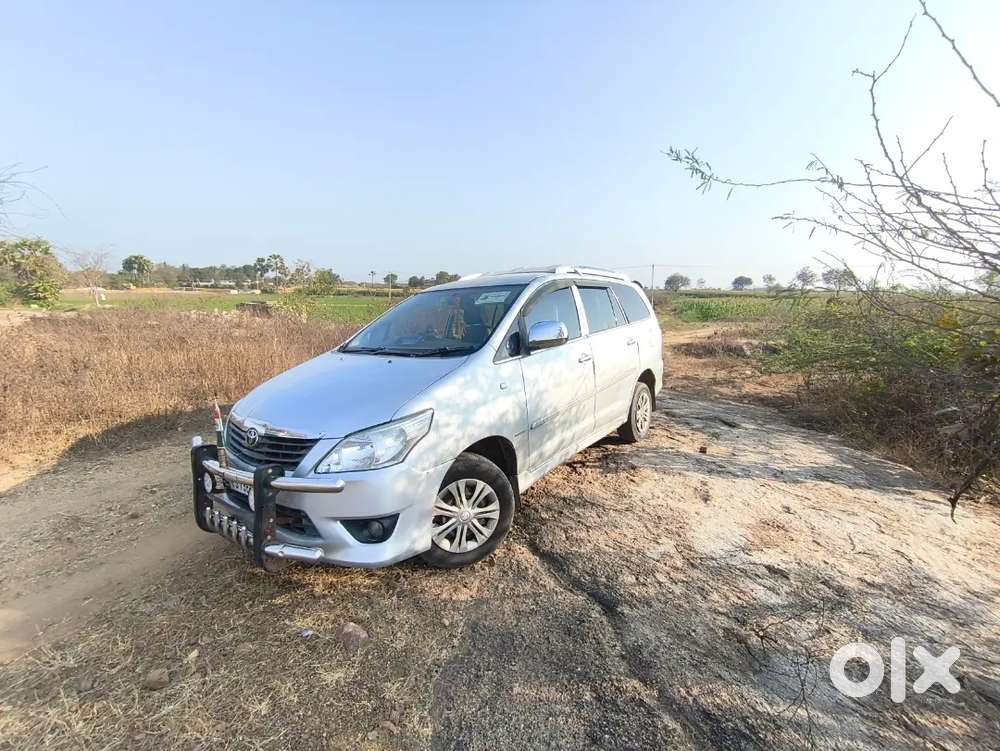 Toyota Innova 2012 Diesel 169000 Km Driven