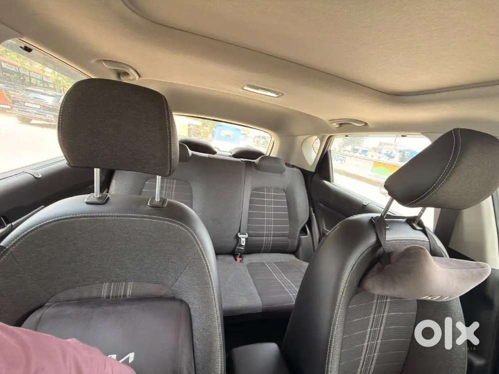 New Condition Kia Sonet Petrol Automatic Sale Urgent