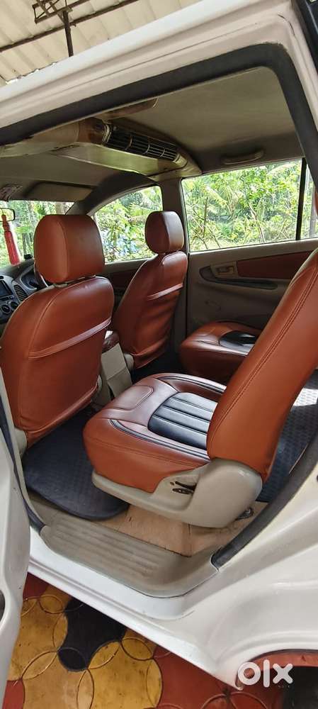 Toyota Innova 2004-2011 2.0 G1 Bsiv, 2010, Diesel