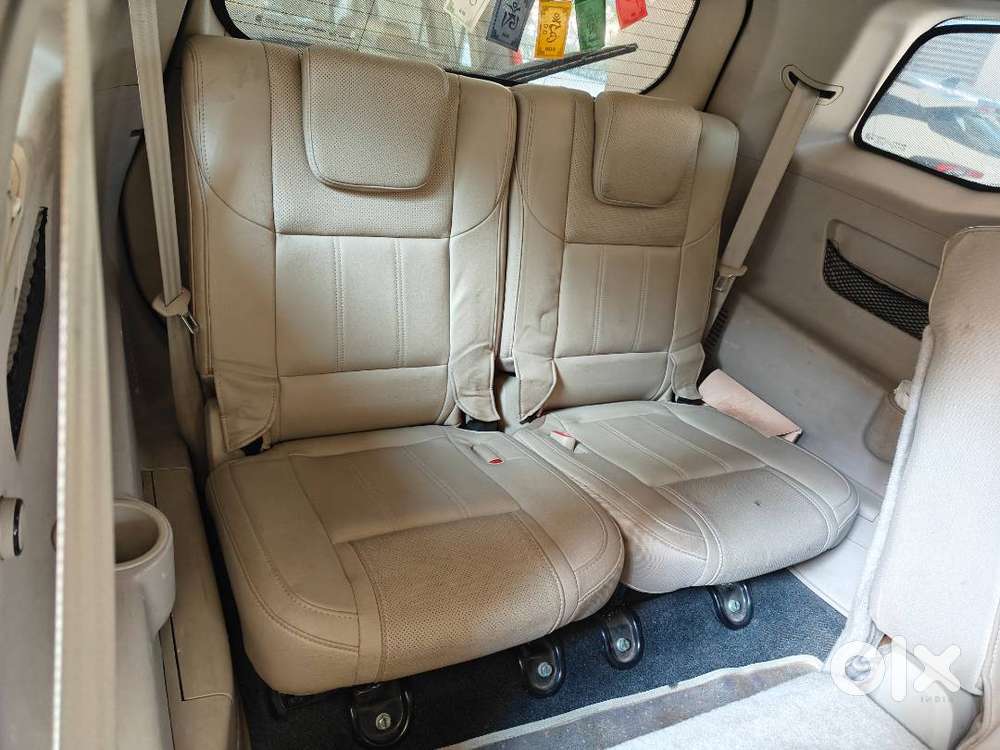 Xuv 500 Top Model At Sunroof